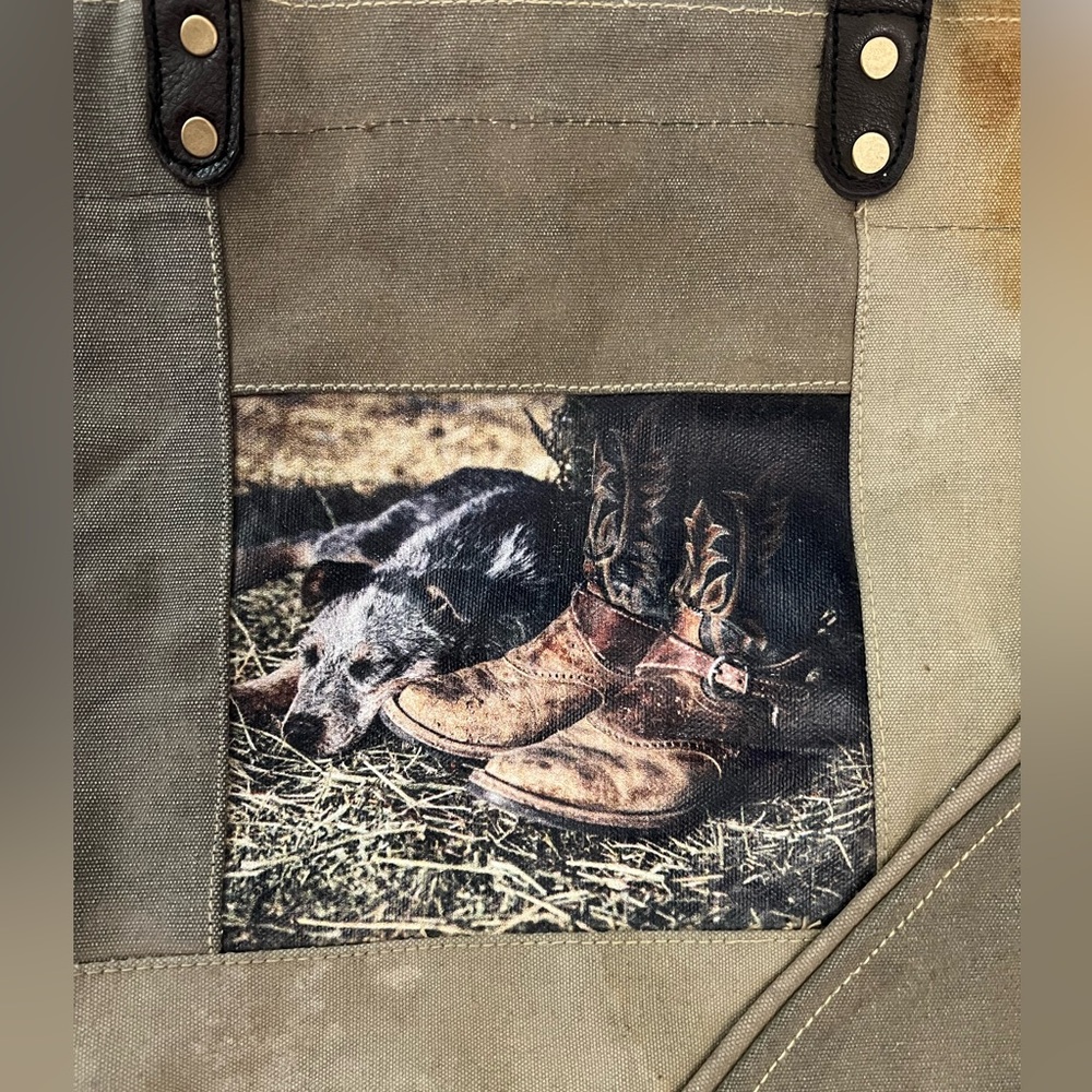 Vintage Addiction Canvas Tote - Picture 2 of 7